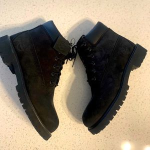 Timberland black boots 🥾 for size 3